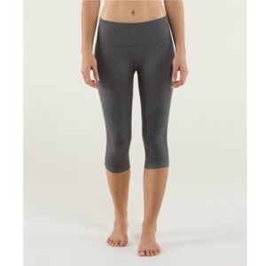 LULULEMON In The Flow Crop II Heathered Soot Light Leggings Size 6